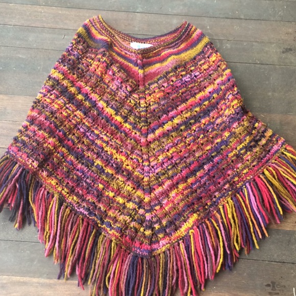 Earth tone poncho - Picture 1 of 3